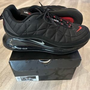 Men’s Nike MX 720-818